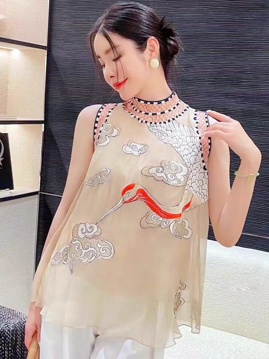2026 Summer New Chinese Style Women's Silk Vest Stand Collar Fashion Embroidered Transparent Sleeveless Shirt
2026 Summer New Chinese Style Women's Silk Vest Stand Collar Fashion Embroidered Transparent Sleeveless Shirt