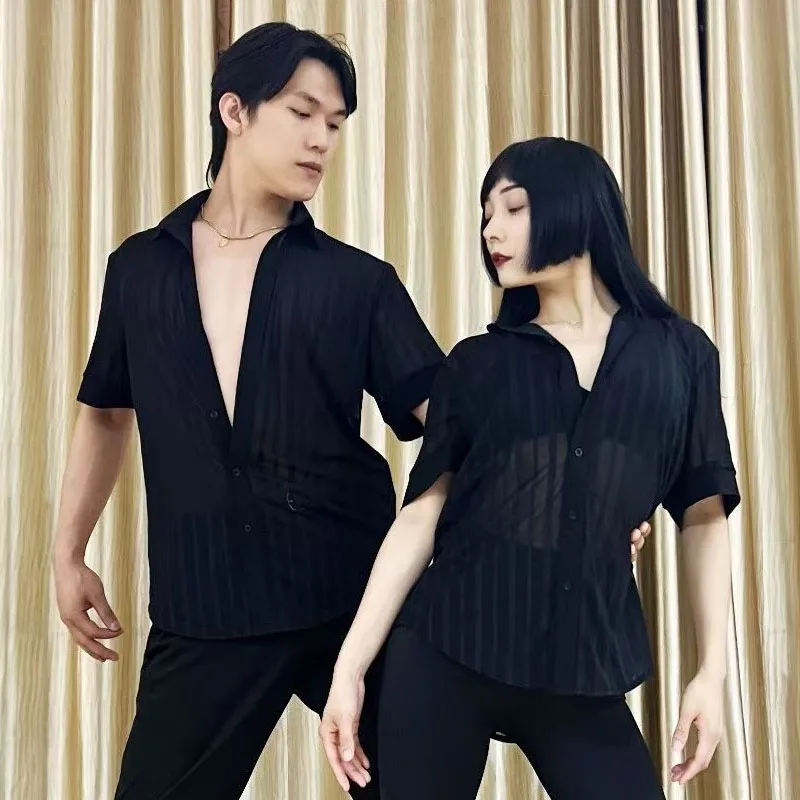 Одежда для латинских танцев, черные полосатые рубашки с короткими рукавами для мужчин и женщин, тренировочные топы для румбы, сальсы, самбы, танцевальная одежда DNV26140
Одежда для латинских танцев, черные полосатые рубашки с короткими рукавами для мужчин и женщин, тренировочные топы для румбы, сальсы, самбы, танцевальная одежда DNV26140