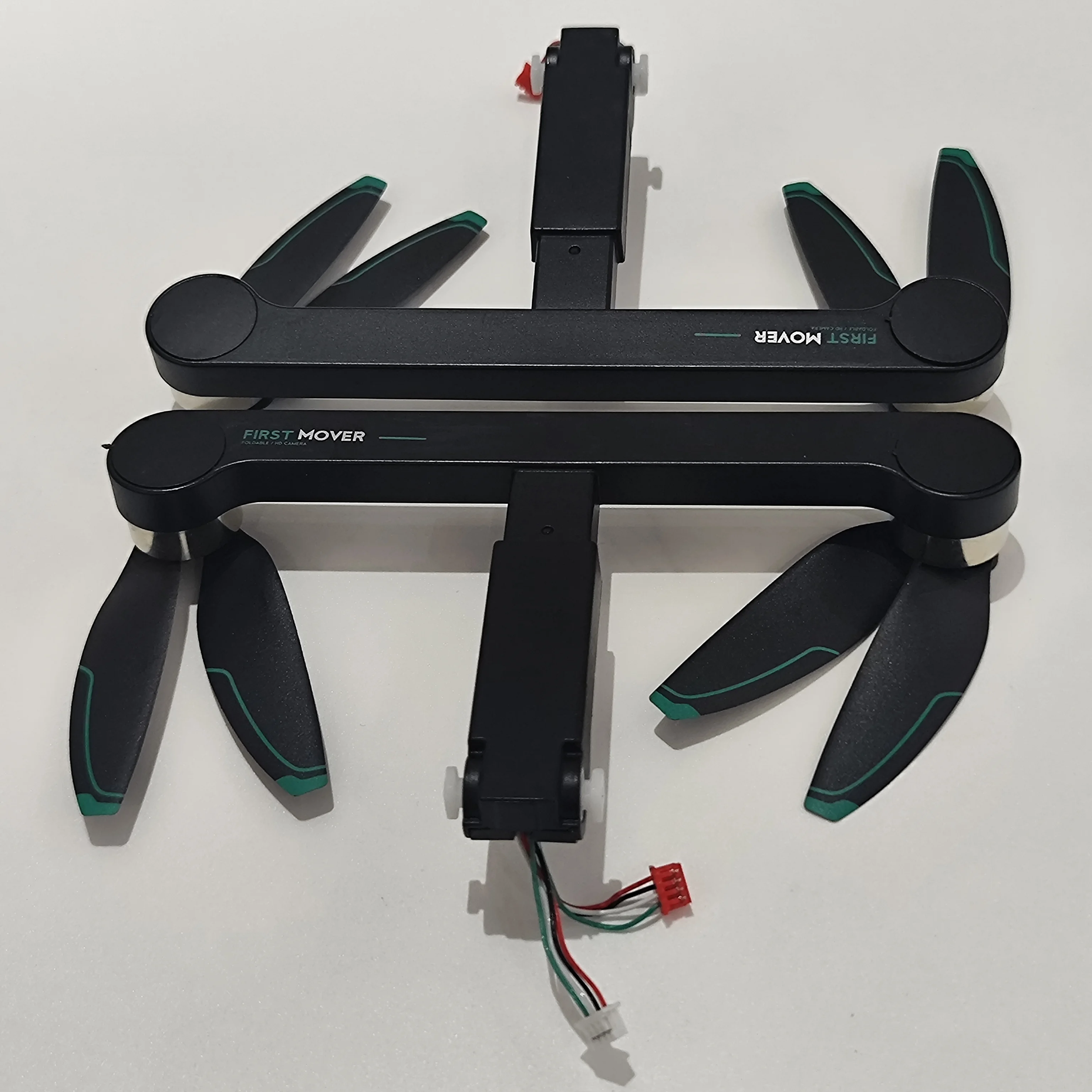 2 шт. S188 WIFI GPS RC Drone запасные части бесщеточный двигатель с CW CCW лопасть пропеллера аксессуары
2 шт. S188 WIFI GPS RC Drone запасные части бесщеточный двигатель с CW CCW лопасть пропеллера аксессуары