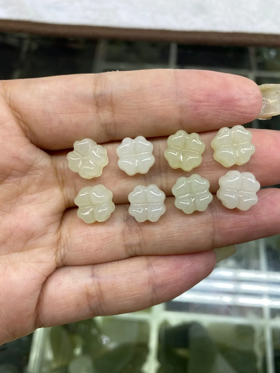 Natural 100% real green hetian jade carve Clover beads Necklace pendant bracelet accessories jewellery for women men lucky gifts
Natural 100% real green hetian jade carve Clover beads Necklace pendant bracelet accessories jewellery for women men lucky gifts