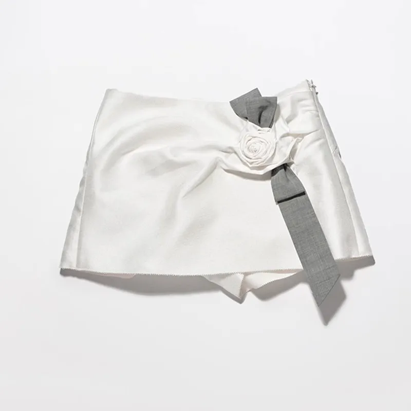 Niche 2024 spring and autumn new solid color high waist three-dimensional flowers casual short skirt female
Niche 2024 spring and autumn new solid color high waist three-dimensional flowers casual short skirt female