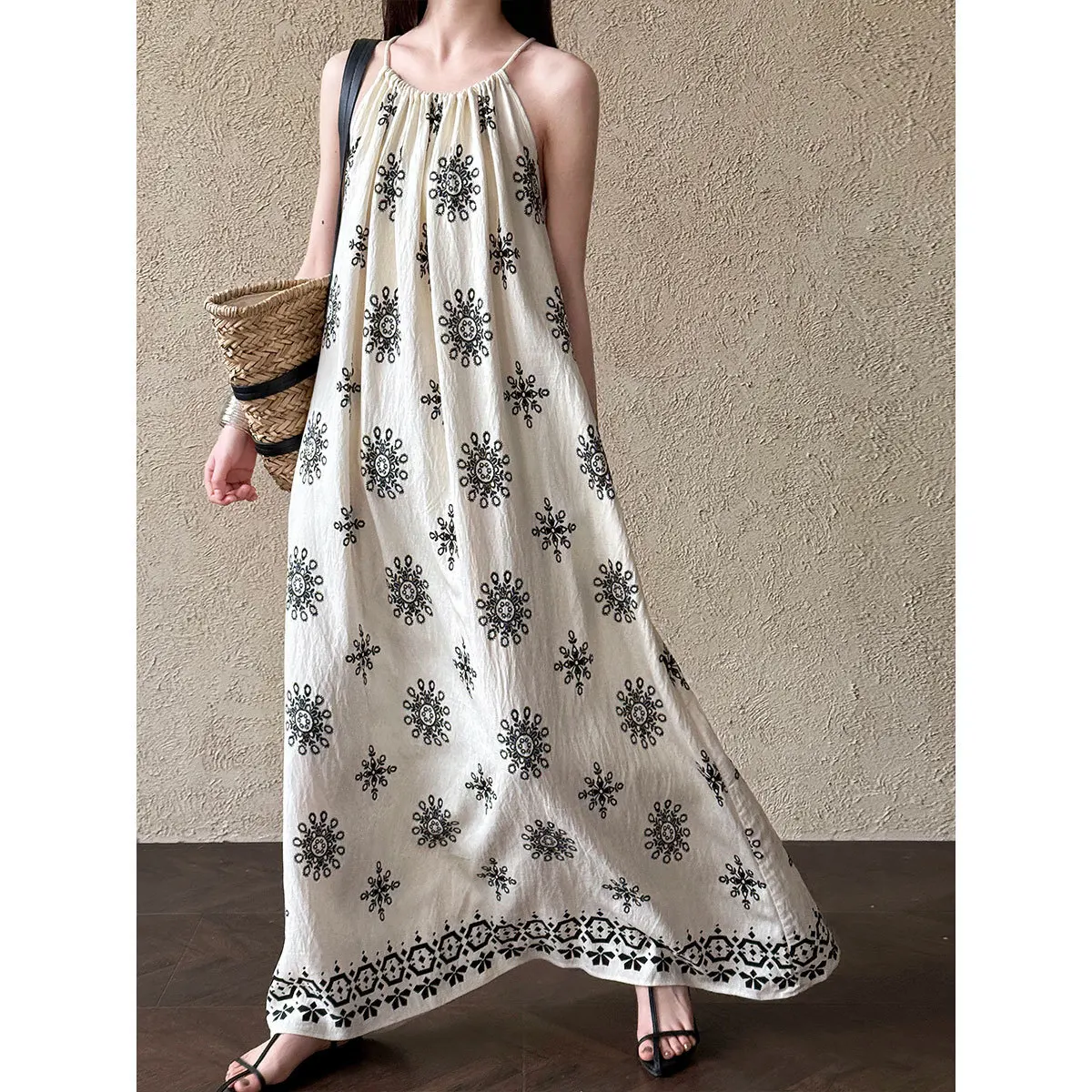 Casual Lazy Temperament Vacation Style Camisole Dress for Women, New Niche Design, Printed Slimming Long Skirt 9722 Elegant
Casual Lazy Temperament Vacation Style Camisole Dress for Women, New Niche Design, Printed Slimming Long Skirt 9722 Elegant
