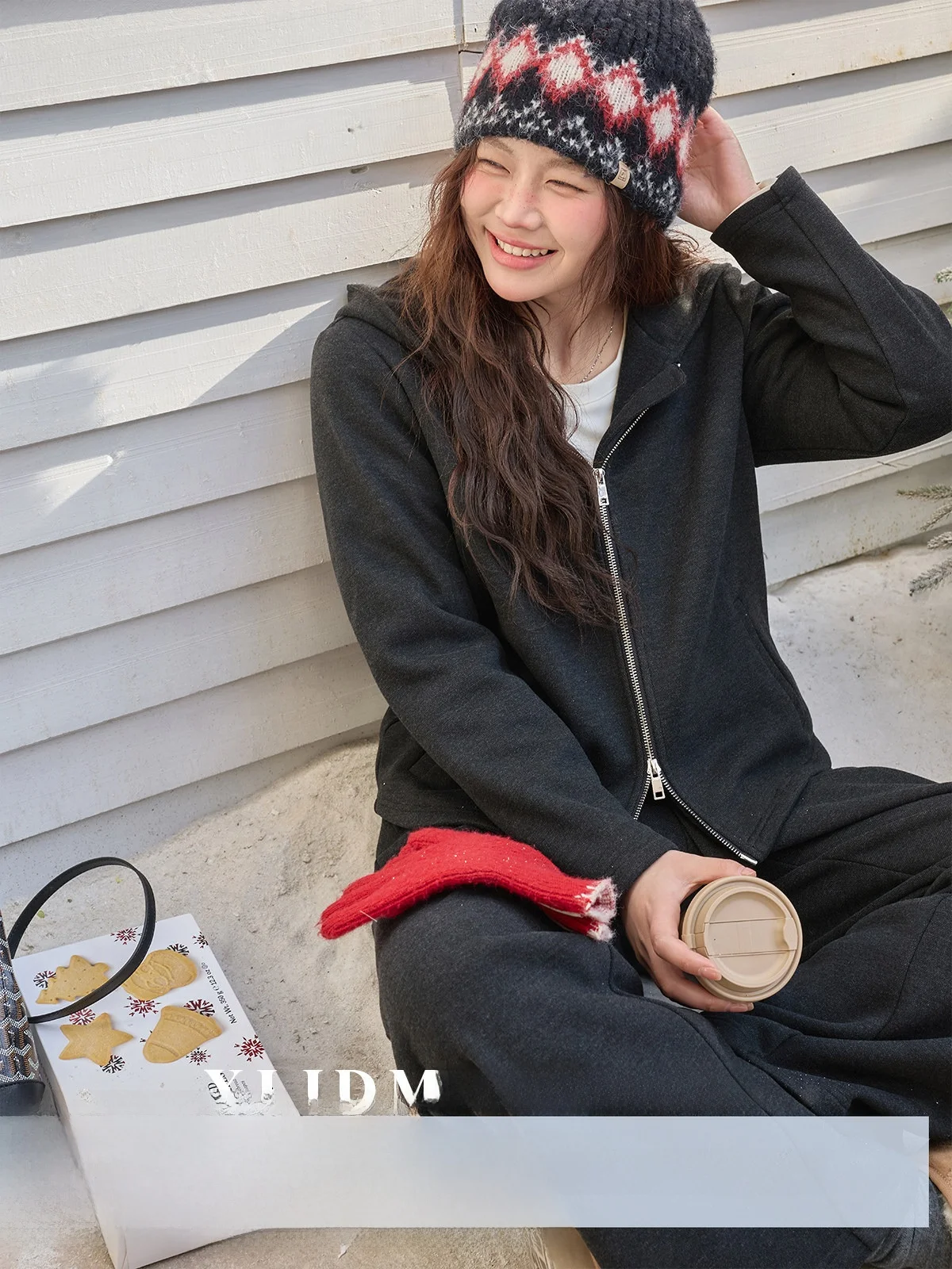plus Size Women's Casual Fleece Lined Wide Leg Pants And Hooded Top Set High Waist Fashionable Autumn Winter Outfit
plus Size Women's Casual Fleece Lined Wide Leg Pants And Hooded Top Set High Waist Fashionable Autumn Winter Outfit