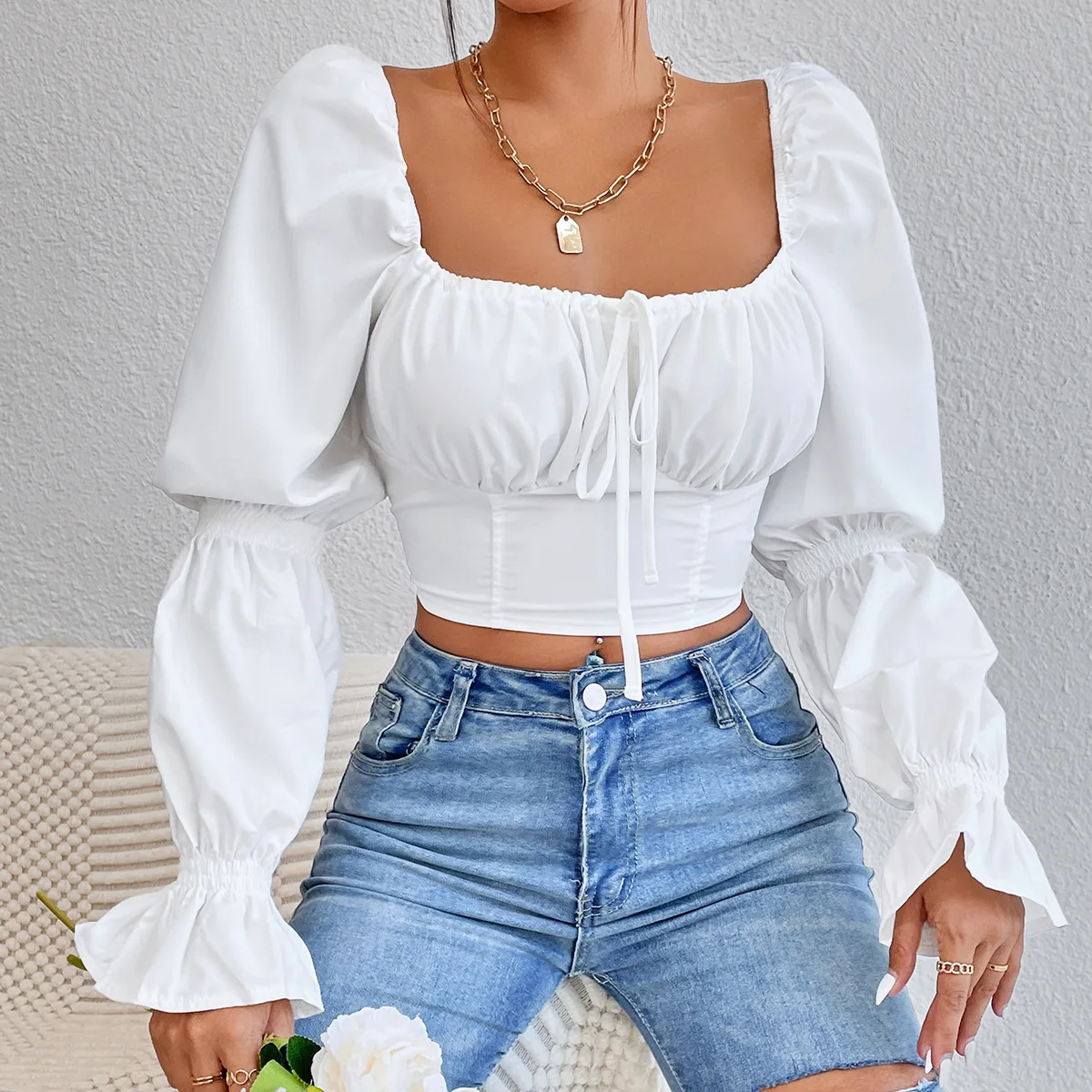 Spring and Summer Women's Pure White Long sleeved Lace up Front Chest Open Back Sexy Waist Shirt Crop Top
Spring and Summer Women's Pure White Long sleeved Lace up Front Chest Open Back Sexy Waist Shirt Crop Top
