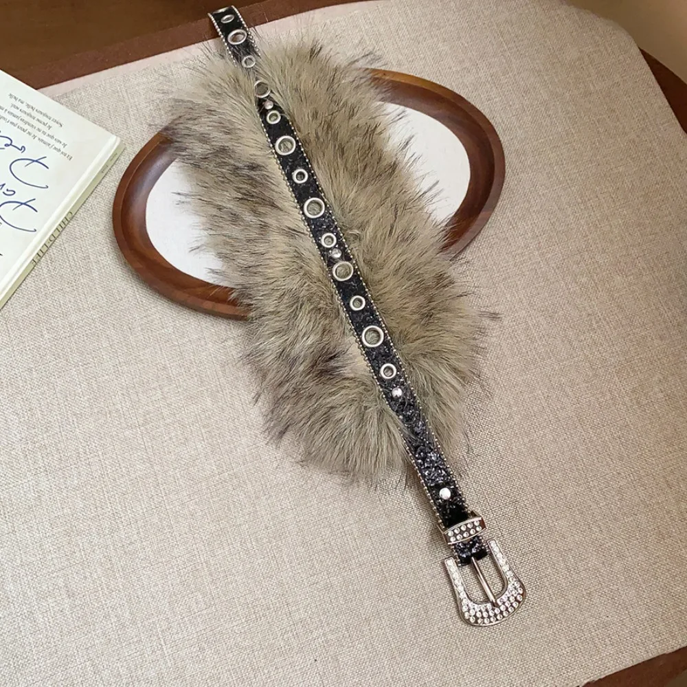 Vintage Rhinestone Leather Fur Belt Spicy Girl Style Punk Furry Waistband Versatile Retro Y2K Plush Waist Belt Dress Decoration
Vintage Rhinestone Leather Fur Belt Spicy Girl Style Punk Furry Waistband Versatile Retro Y2K Plush Waist Belt Dress Decoration