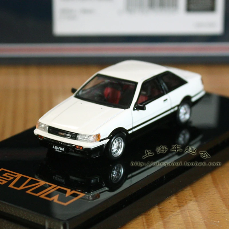 Литые модели спортивных автомобилей LEVIN AE86 из сплава масштаб 1:64, игрушки для взрослых, классика ностальгия, подарки, статический дисплей
Литые модели спортивных автомобилей LEVIN AE86 из сплава масштаб 1:64, игрушки для взрослых, классика ностальгия, подарки, статический дисплей
