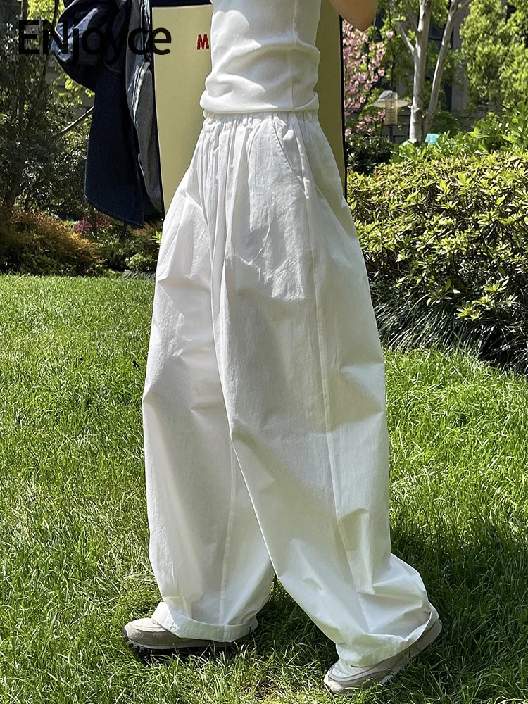 2024 Summer Women High Waist Wide Leg White Pants Korean Fashion Y2K Streetwear Loose Casual Silhouette Baggy Trousers
2024 Summer Women High Waist Wide Leg White Pants Korean Fashion Y2K Streetwear Loose Casual Silhouette Baggy Trousers
