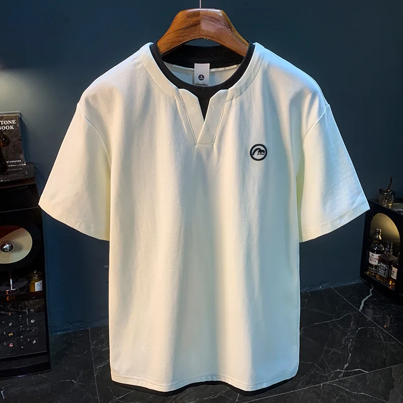 Summer T-shirt Men's Trendy Fashion Knitted Embroidered Small V-neck Fake Two piece Stacked Short Sleeve Breathable Top
Summer T-shirt Men's Trendy Fashion Knitted Embroidered Small V-neck Fake Two piece Stacked Short Sleeve Breathable Top