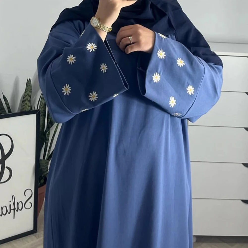 Embroidery Muslim Dresses for Women Dubai Abaya Turkey Kaftan Ramadan Islam Jalabiya Caftan Marocain Femme Robe Vestido Djellaba
Embroidery Muslim Dresses for Women Dubai Abaya Turkey Kaftan Ramadan Islam Jalabiya Caftan Marocain Femme Robe Vestido Djellaba