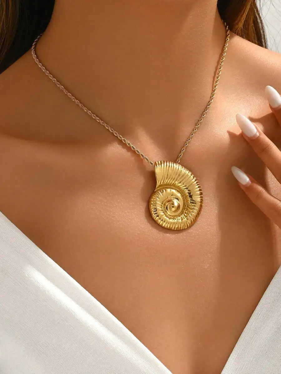 Exaggerated Seashell Pendant Necklace Stainless Steel For Women Beach Daily Wear Gift
Exaggerated Seashell Pendant Necklace Stainless Steel For Women Beach Daily Wear Gift