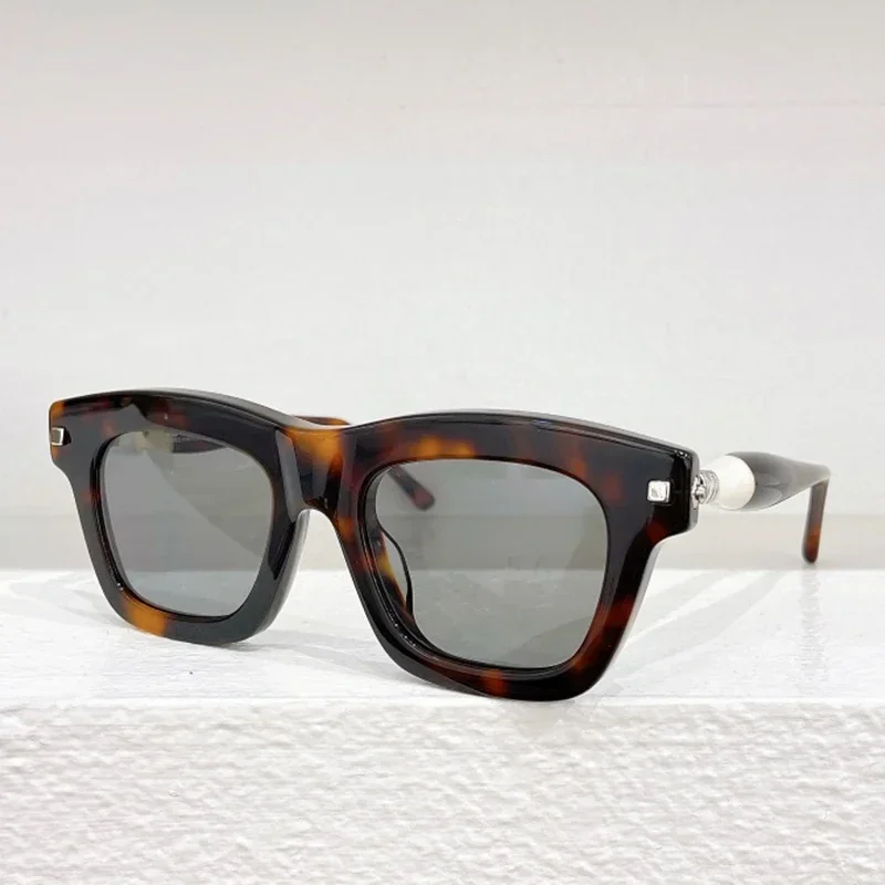 ins Maske J2 Handmade Germany Acetate Square Sunglasses for Men and Women High Quality Brand Designer uv400 Eyeglasses with Case
ins Maske J2 Handmade Germany Acetate Square Sunglasses for Men and Women High Quality Brand Designer uv400 Eyeglasses with Case