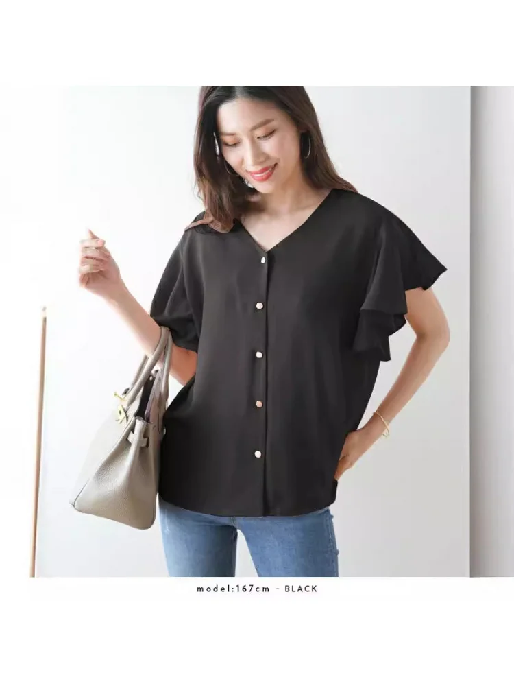 Summer Fre Pure Color ort Sve irt Japanese Sle V-Ne Casual Loose Fit Cotton Top for Young Women
Summer Fre Pure Color ort Sve irt Japanese Sle V-Ne Casual Loose Fit Cotton Top for Young Women