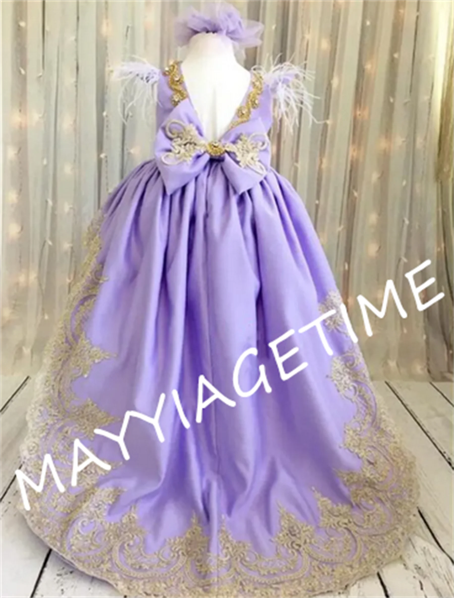 New Customized Flower Girl Dress O Neck Lavender Satin Tulle Gold Beads Princess High-Low Birthday Party Gown
New Customized Flower Girl Dress O Neck Lavender Satin Tulle Gold Beads Princess High-Low Birthday Party Gown