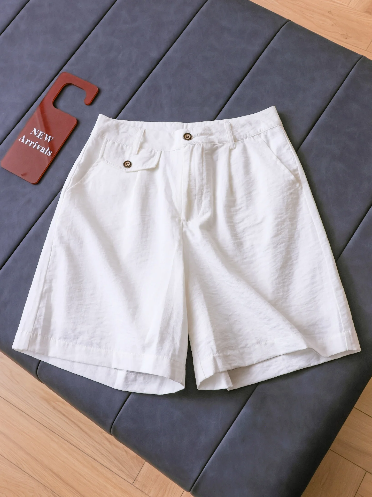 Skin-Friendly Pure Color Cool Sensation High Waist Loose Straight Leg Wide Leg Casual Pants Women's Shorts R441
Skin-Friendly Pure Color Cool Sensation High Waist Loose Straight Leg Wide Leg Casual Pants Women's Shorts R441