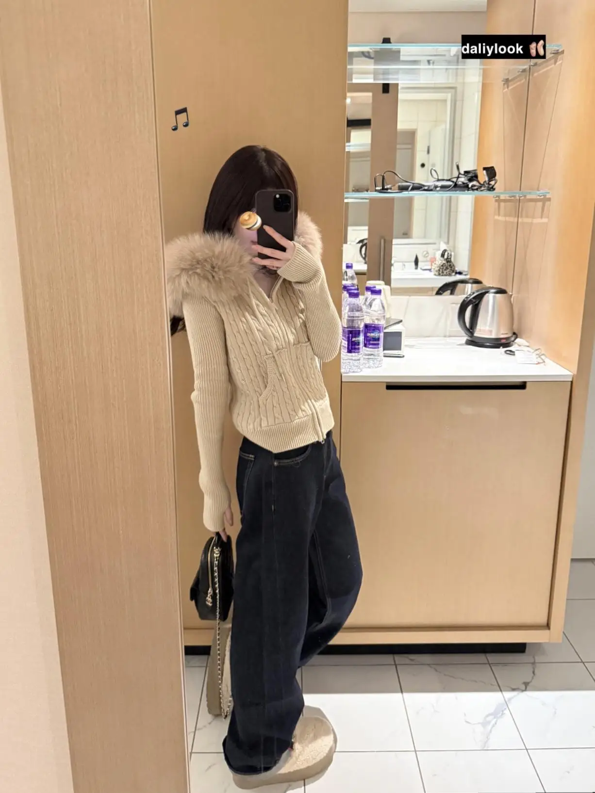 White Knitted Open Cardigan Women's Winter Faion Outerwear with Fur Collar Straight Cut Long Sve Zipper ort Length Swe...
White Knitted Open Cardigan Women's Winter Faion Outerwear with Fur Collar Straight Cut Long Sve Zipper ort Length Swe...