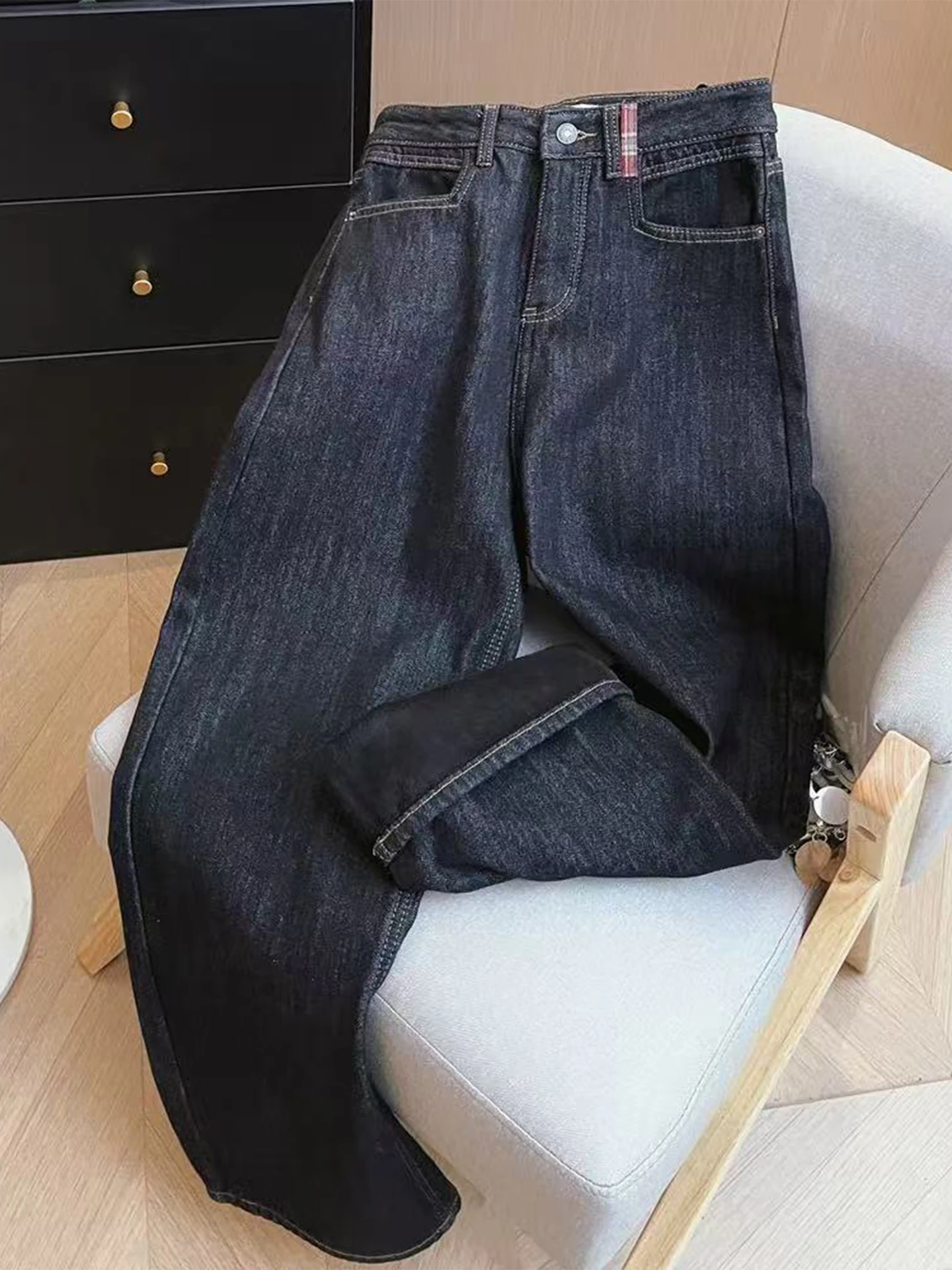Early Spring Women's Thiened Cosite Velvet Embroidered Plaid Denim Pants High Waist Slimming Wide Leg Jeans
Early Spring Women's Thiened Cosite Velvet Embroidered Plaid Denim Pants High Waist Slimming Wide Leg Jeans