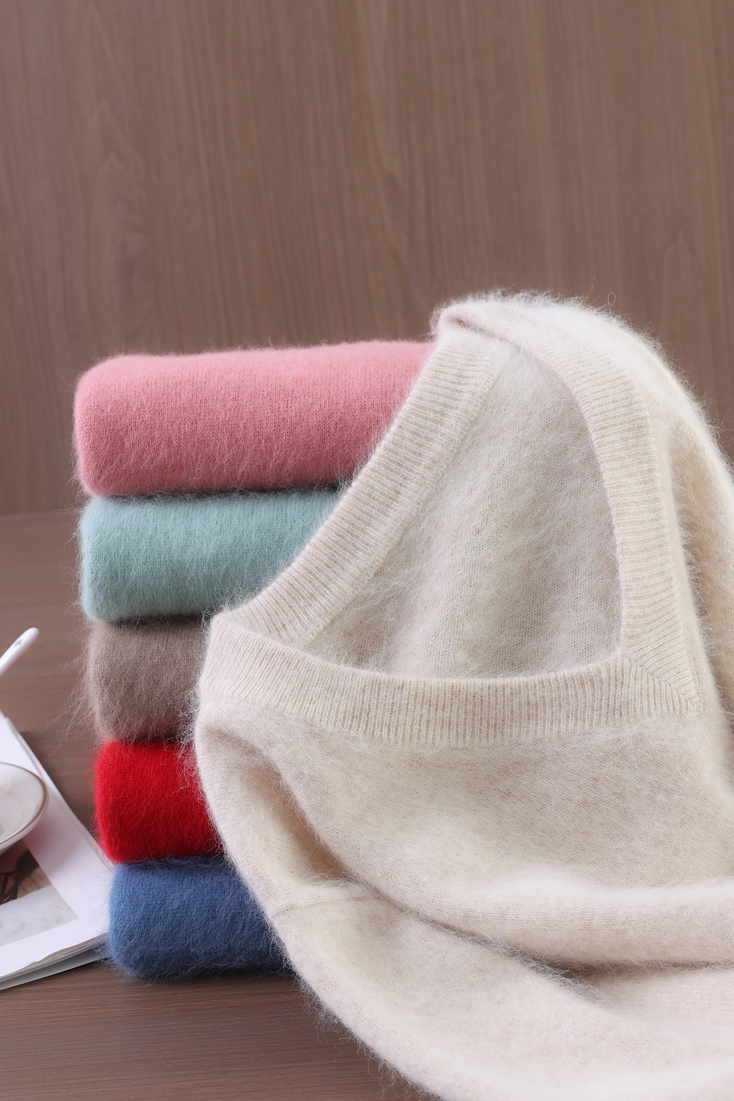 Women's Autumn Winter V Neck Pullover Mink Cashmere Sweater Soft Warm Casual Basic Bottom Clothing 100% Pure Mink Cashmere
Women's Autumn Winter V Neck Pullover Mink Cashmere Sweater Soft Warm Casual Basic Bottom Clothing 100% Pure Mink Cashmere