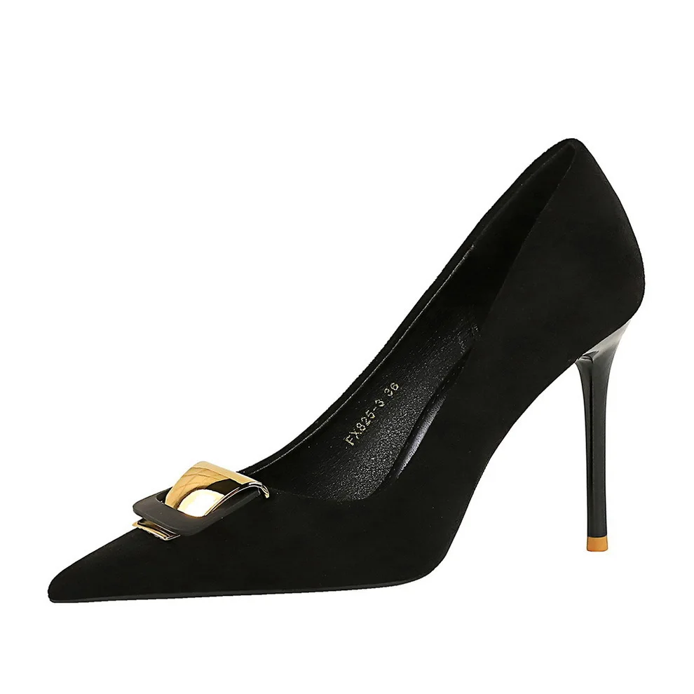 Style Women's Shoes With Thin Heels Suede Surface Shallow Mouth Pointed Metal Buckle Decoration Single Women Pumps туфли женские
Style Women's Shoes With Thin Heels Suede Surface Shallow Mouth Pointed Metal Buckle Decoration Single Women Pumps туфли женские