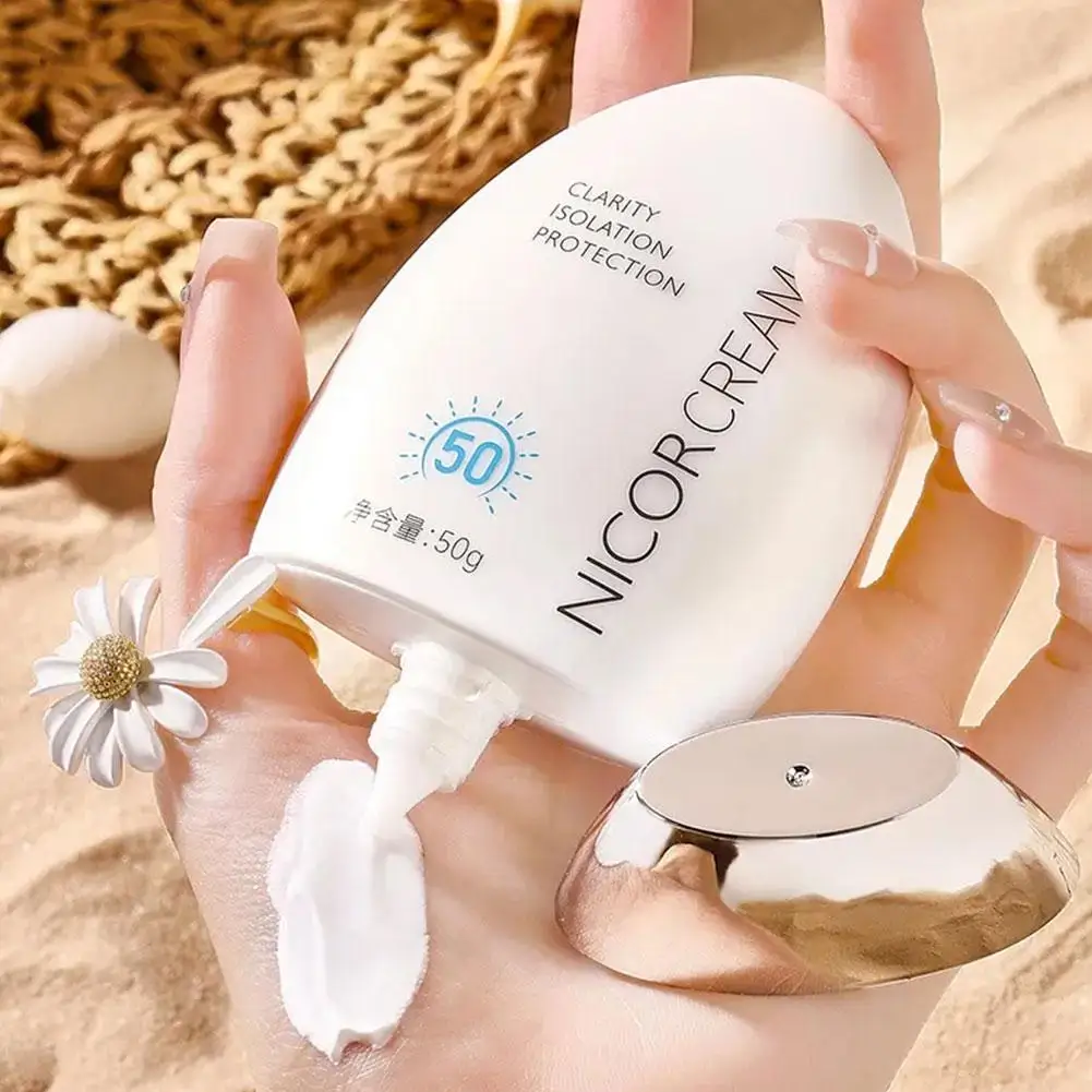 50g Facial and Body Isolation Sunscreen SPF 50+ UV Protection Cream for Moisturizing Brightening Skin Tone and Skincare
50g Facial and Body Isolation Sunscreen SPF 50+ UV Protection Cream for Moisturizing Brightening Skin Tone and Skincare