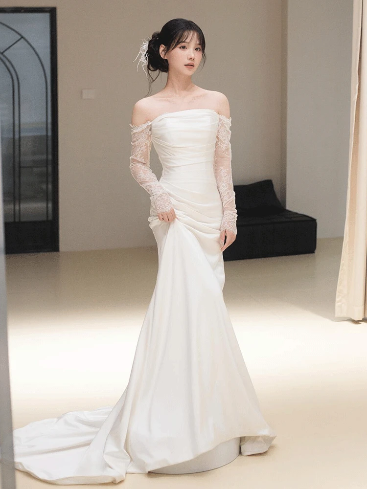 Elegant Satin Wedding Dress with Train Long Sleeve One Shoulder White Fish Tail Dress for Bride Simple Style Zipper mid ...
Elegant Satin Wedding Dress with Train Long Sleeve One Shoulder White Fish Tail Dress for Bride Simple Style Zipper mid ...