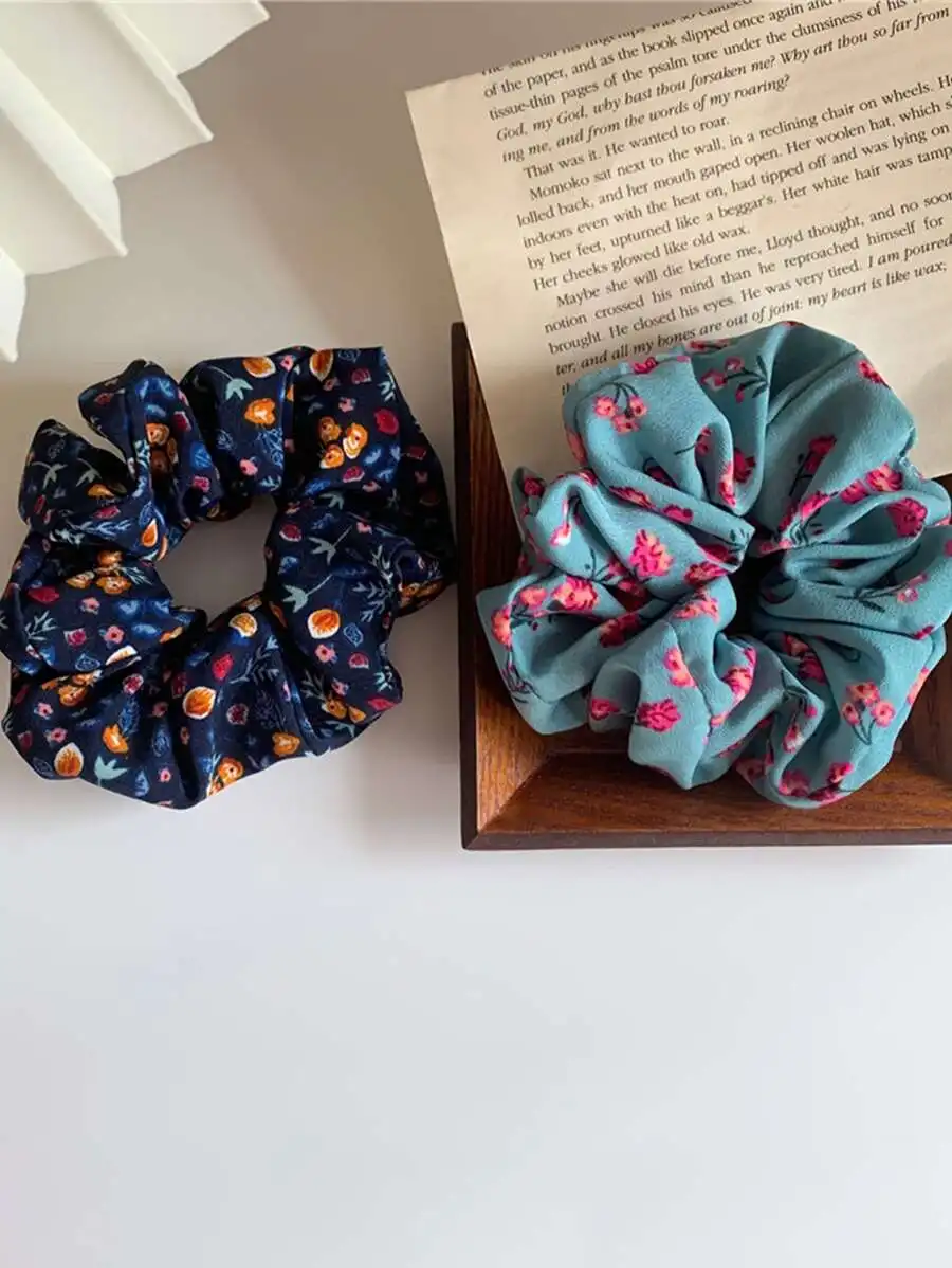 5pcs Womens Floral Scrunchies Hair Ties Elastic Bands For Ponytail Bun Daily Casual Party Beach
5pcs Womens Floral Scrunchies Hair Ties Elastic Bands For Ponytail Bun Daily Casual Party Beach