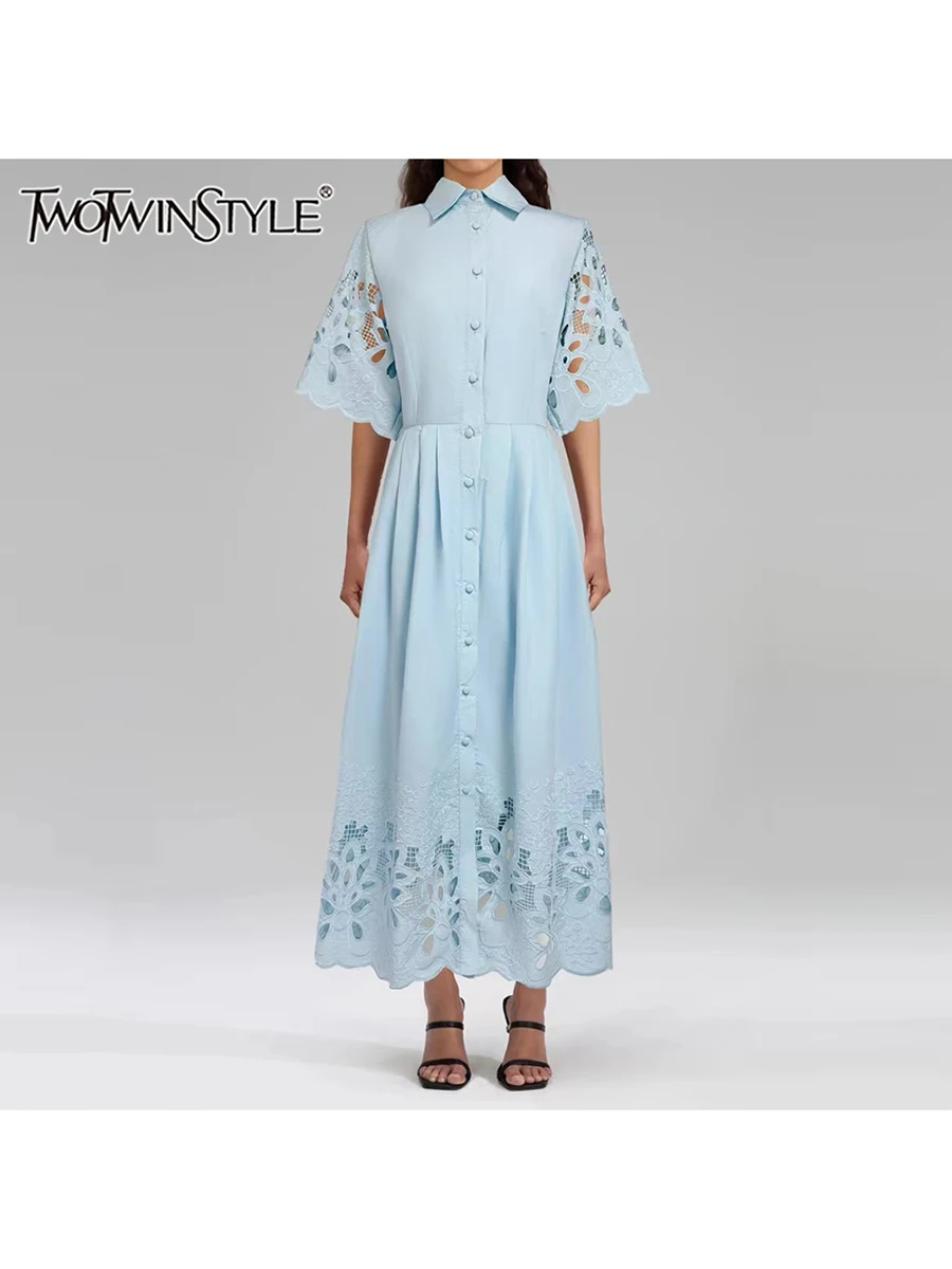 TWOTWINSTYLE однотонные ажурные платья на пуговицах для женщин с лацканами и короткими рукавами, высокой талией, темпераментное длинное платье, женское новое
TWOTWINSTYLE однотонные ажурные платья на пуговицах для женщин с лацканами и короткими рукавами, высокой талией, темпераментное длинное платье, женское новое