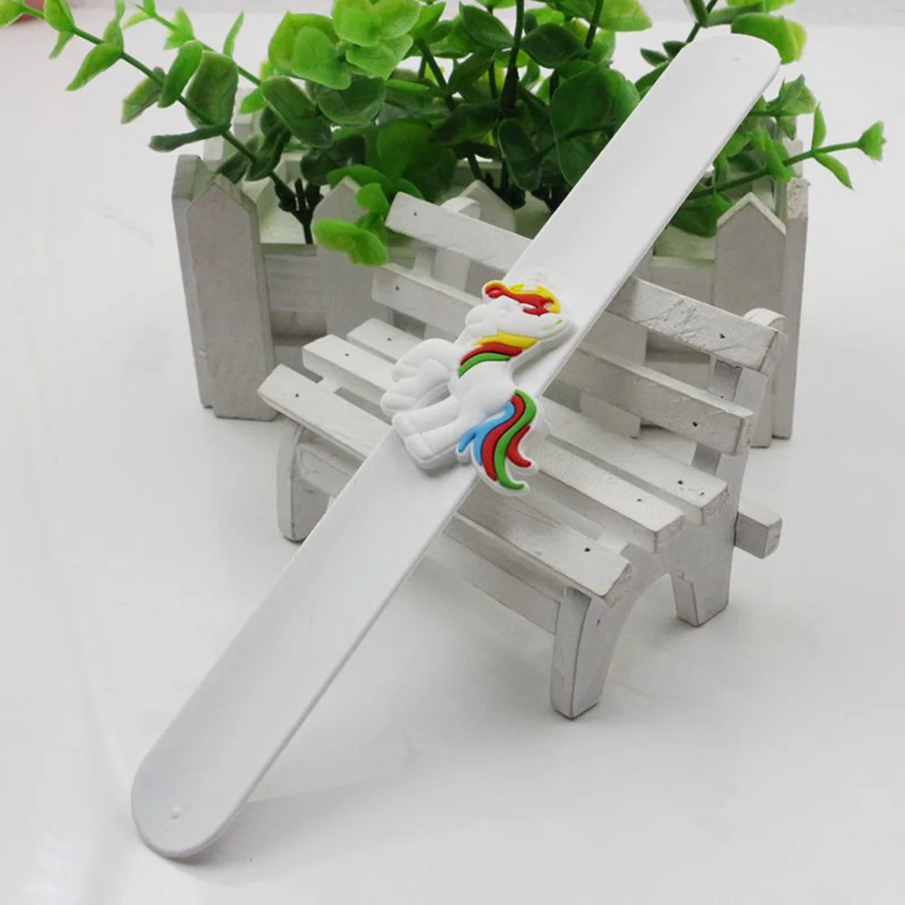 6 шт. браслеты с единорогом для детей, вечерние браслет для детей, сувениры, подарки на день рождения, карнавальные браслеты для мероприятий
6 шт. браслеты с единорогом для детей, вечерние браслет для детей, сувениры, подарки на день рождения, карнавальные браслеты для мероприятий