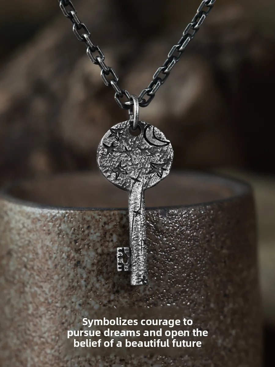 Original Design Silver Key Necklace 999 Pure Silver Neutral Style for Men Lucky Pendant Fashionable Jewelry Accessory
Original Design Silver Key Necklace 999 Pure Silver Neutral Style for Men Lucky Pendant Fashionable Jewelry Accessory