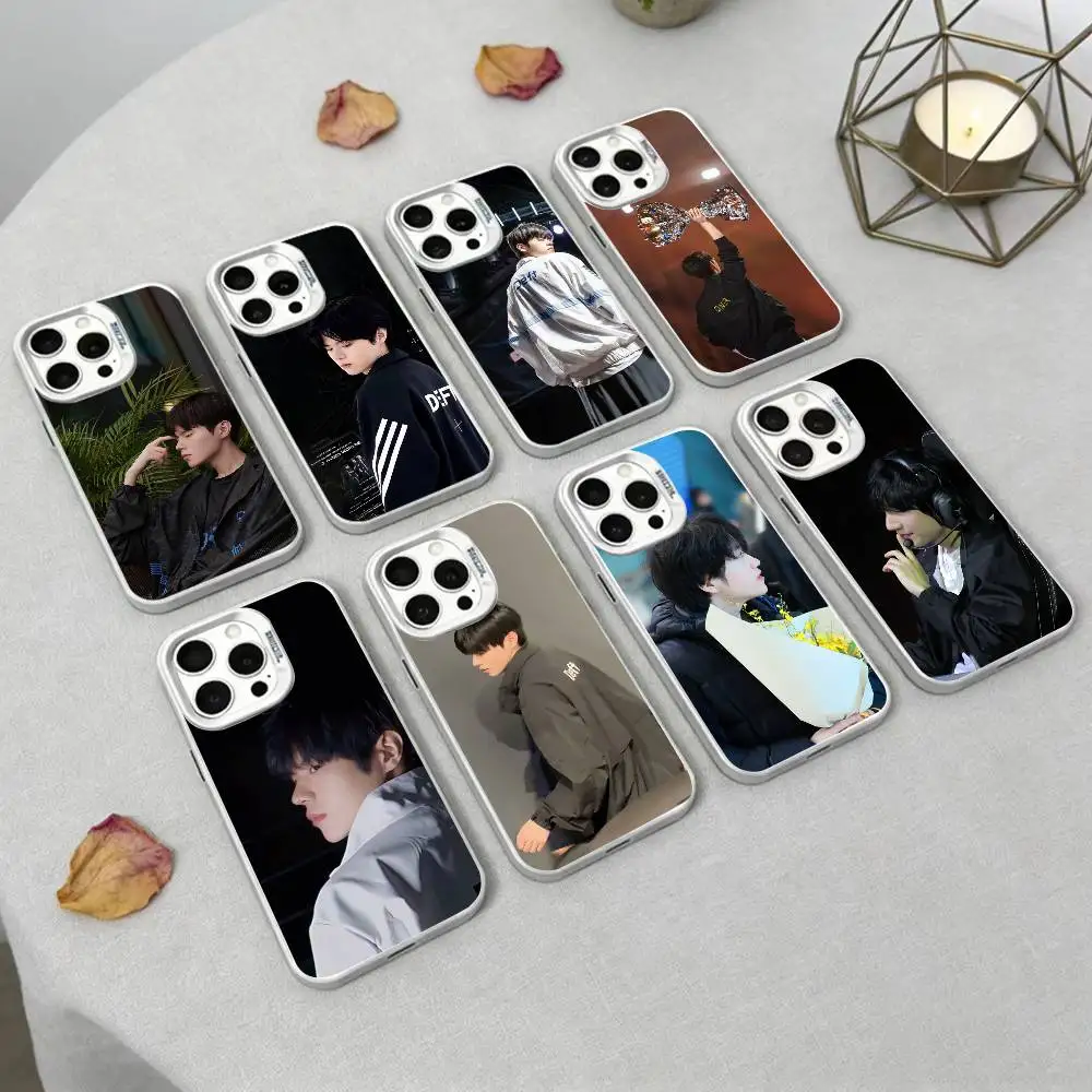 Deft Phone Case For IPhone 16 17 15 14 12 13 Pro Max white Color Shockproof Cover
Deft Phone Case For IPhone 16 17 15 14 12 13 Pro Max white Color Shockproof Cover