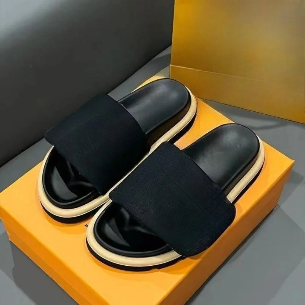 2026 Spring Summer New Unisex Platform Slides Adjustable Velcro Sandals Letter Print Single Strap Slippers All-Matching Streetwear Essential Shoes Lightweight Cushion Insole Durable Rubber Sole for Men Women Couples Beach Party Daily Outfit
2026 Spring Summer New Unisex Platform Slides Adjustable Velcro Sandals Letter Print Single Strap Slippers All-Matching Streetwear Essential Shoes Lightweight Cushion Insole Durable Rubber Sole for Men Women Couples Beach Party Daily Outfit