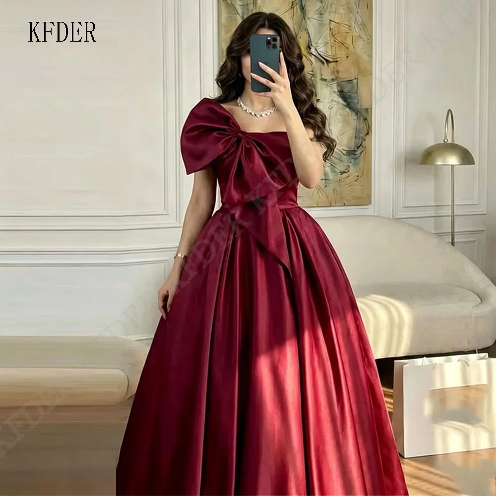 Customized One Shoulder Front Bow Sleeveless Prom Dress Burgundy Satin robes de soirée, Elegant A-Line Party Dresses For Women
Customized One Shoulder Front Bow Sleeveless Prom Dress Burgundy Satin robes de soirée, Elegant A-Line Party Dresses For Women