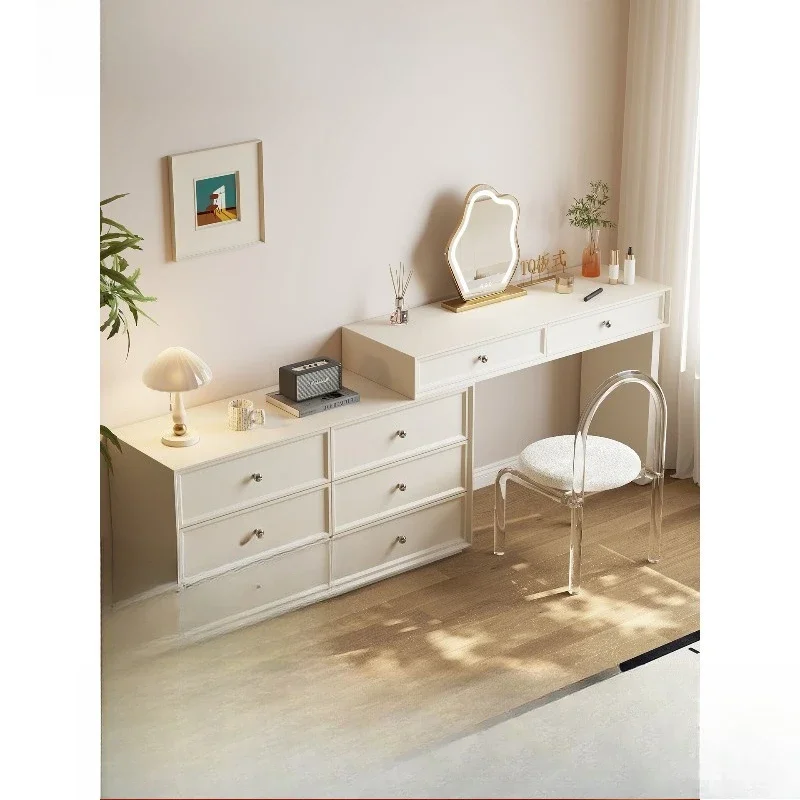 Комод для спальни из массива дерева, простой, современный, выдвижной, со встроенным прикроватным столиком для макияжа, легкий люкс, премиум-класса
Комод для спальни из массива дерева, простой, современный, выдвижной, со встроенным прикроватным столиком для макияжа, легкий люкс, премиум-класса