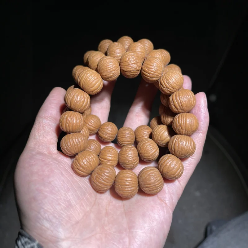 Premium Luxurious Fengyu Monkey Head Walnut Bead Bracelet, Original Ecological Qinling Old-Style Cultural Item for Men and Women
Premium Luxurious Fengyu Monkey Head Walnut Bead Bracelet, Original Ecological Qinling Old-Style Cultural Item for Men and Women