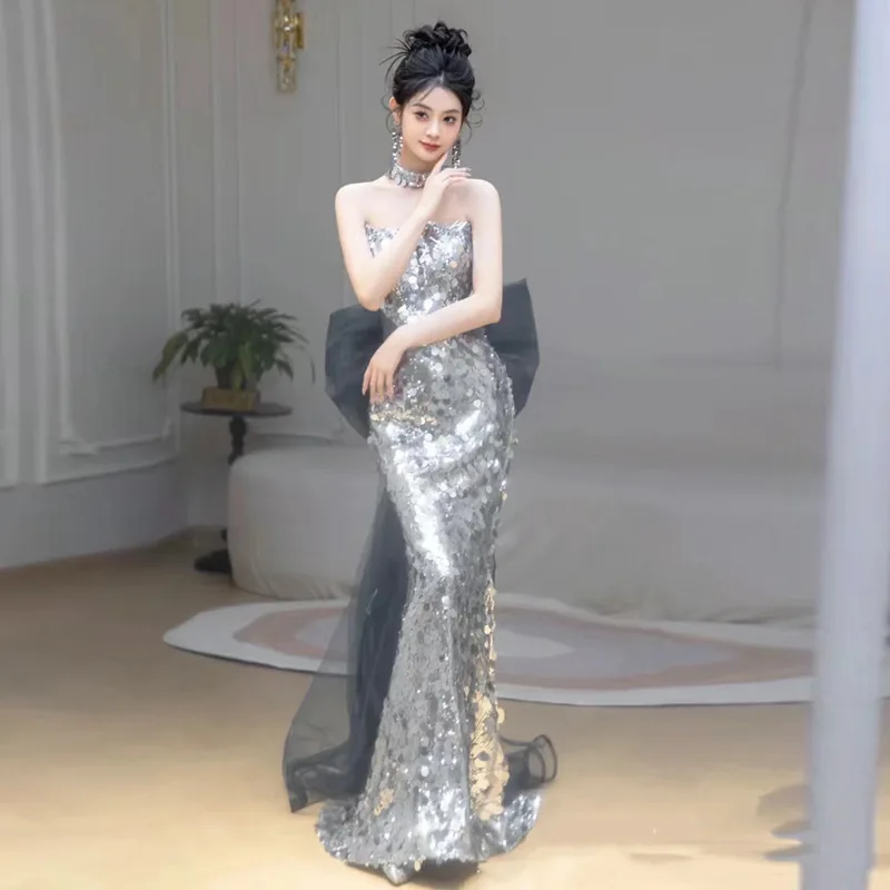 Вечернее платье русалки с блестками, тонкое блестящее платье без бретелек, серебряное блестящее блестящее роскошное вечернее платье со съемным бантом
Вечернее платье русалки с блестками, тонкое блестящее платье без бретелек, серебряное блестящее блестящее роскошное вечернее платье со съемным бантом