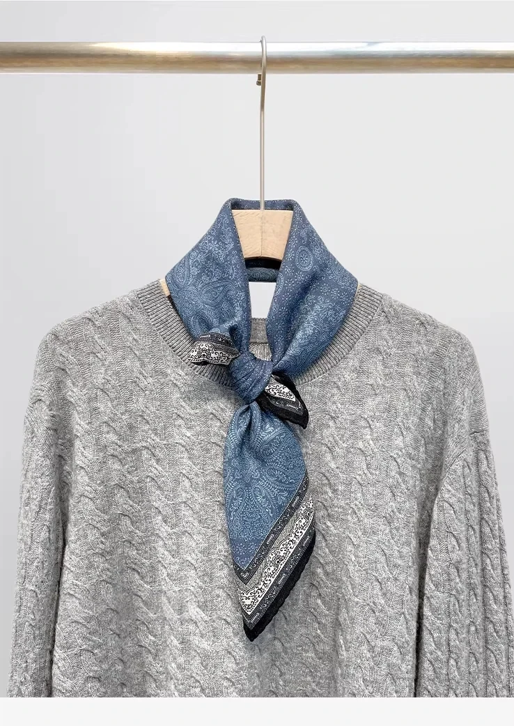 2026 Man's neck cover 70% wool 30% silk winter scarf ladies autumn winter vintage bohemian blue Paisley print neck scarves
2026 Man's neck cover 70% wool 30% silk winter scarf ladies autumn winter vintage bohemian blue Paisley print neck scarves