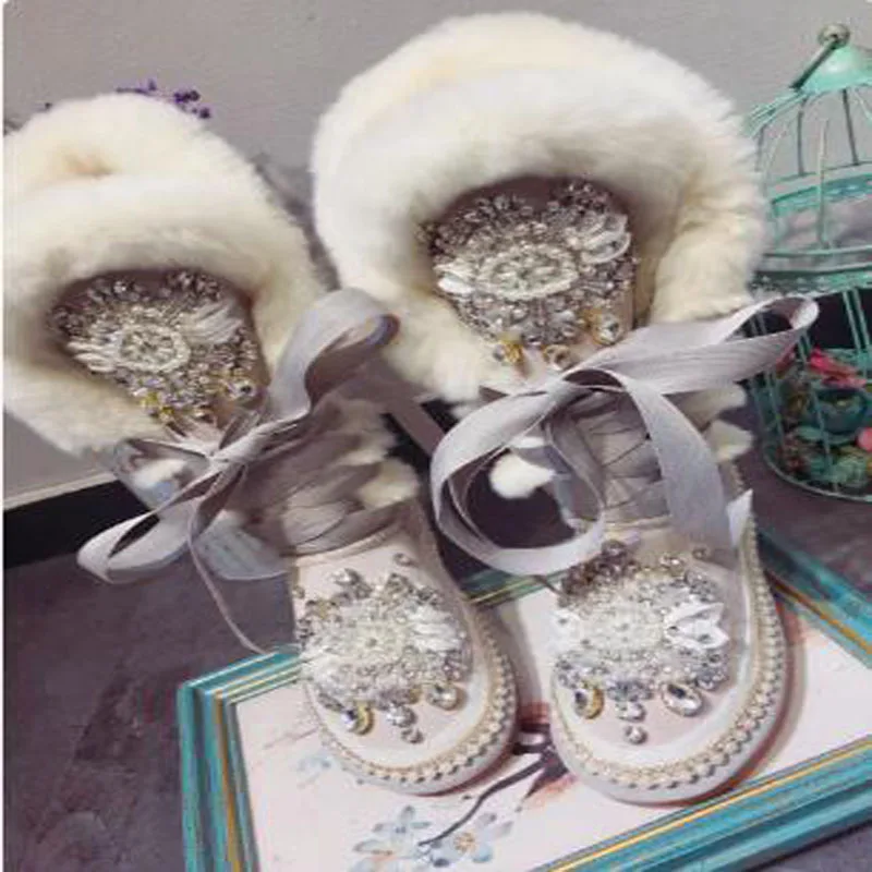 Winter Girls Genuine Leather Rabbit Fur Round Toe Crystal Diamond Pearl Cross Tied Lace Up Slip On Warming Mid-calf Snow Boots
Winter Girls Genuine Leather Rabbit Fur Round Toe Crystal Diamond Pearl Cross Tied Lace Up Slip On Warming Mid-calf Snow Boots