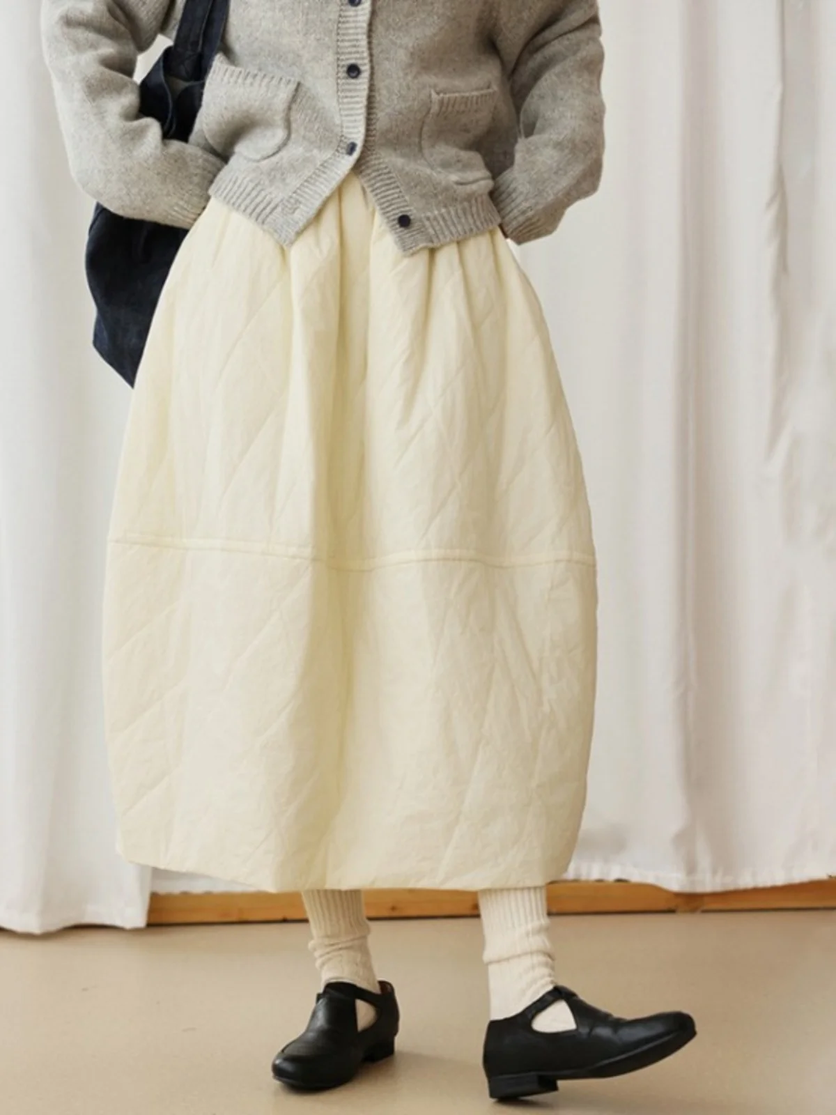 Japanese Sle Lightweight Warm Stuffed Diamond id Cotton High Waist Slimming Flower Bud f Skirt Women Winter down Cotto...
Japanese Sle Lightweight Warm Stuffed Diamond id Cotton High Waist Slimming Flower Bud f Skirt Women Winter down Cotto...