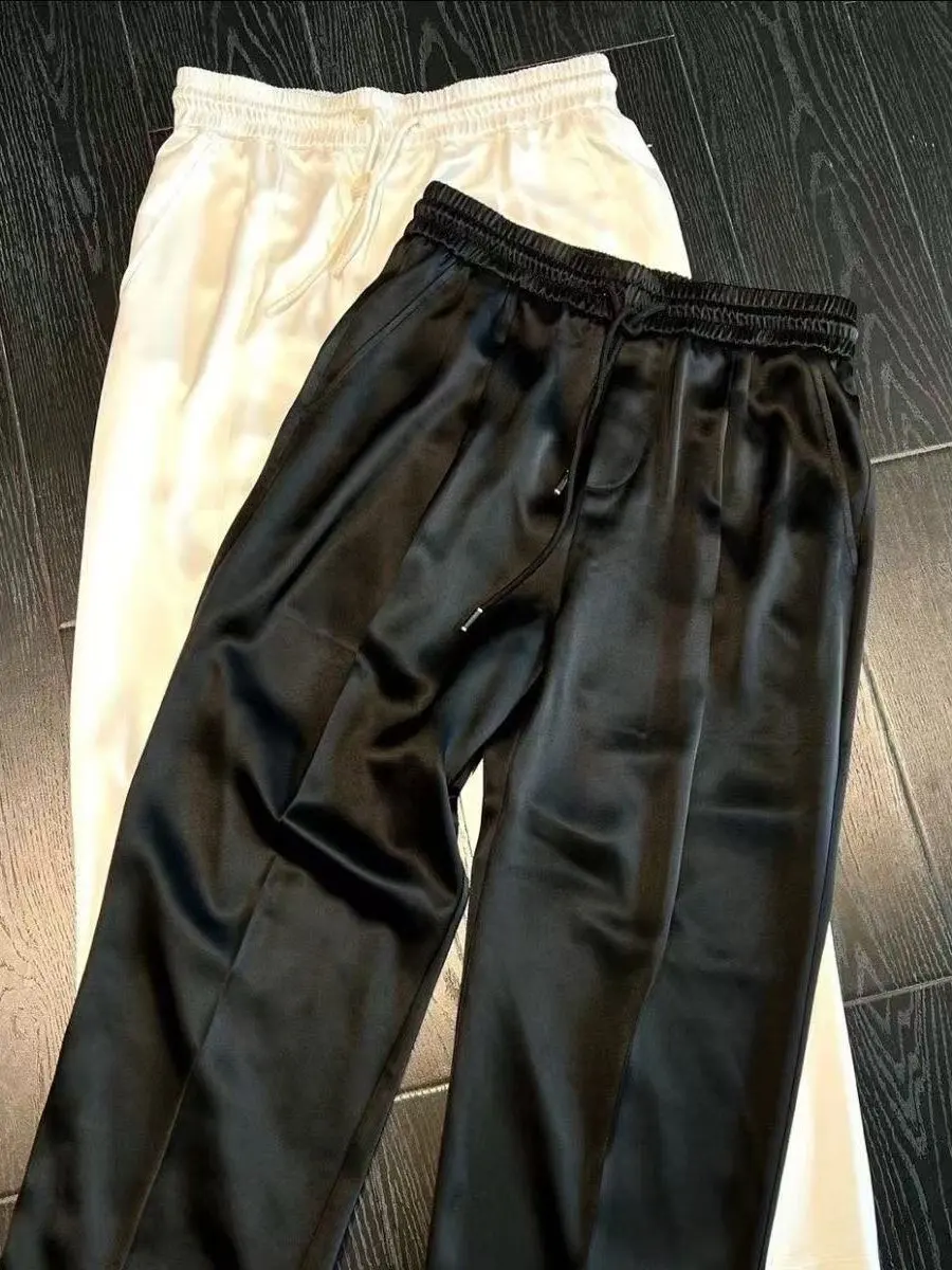 Модные универсальные мужские брюки из ацетата, прямые, широкие, повседневные, с завязками, летние, новые, молодежные
Модные универсальные мужские брюки из ацетата, прямые, широкие, повседневные, с завязками, летние, новые, молодежные