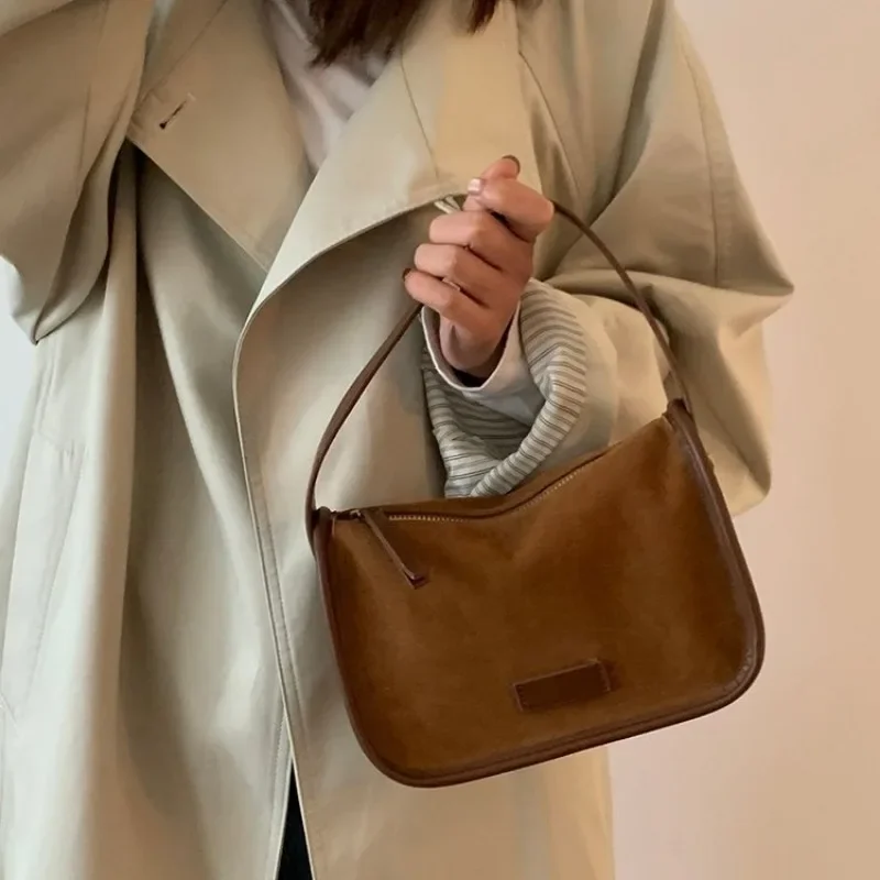 Unique Belted Diaper Bag Handbag One Shoulder Hiking Trip Exquisite Fashionable Chic Effortless Dainty Elegant Versatile
Unique Belted Diaper Bag Handbag One Shoulder Hiking Trip Exquisite Fashionable Chic Effortless Dainty Elegant Versatile