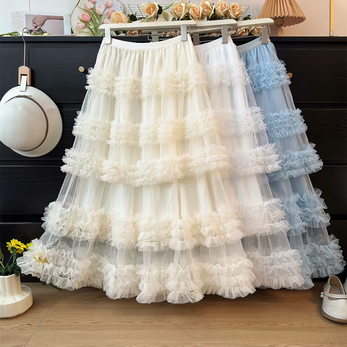 Women's Ruffle Trim Mesh Tutu Skirt, Tiered Layered A-Line Flared Skirt, High Waist Soft Tulle Puffy Skirt, Spring Summer
Women's Ruffle Trim Mesh Tutu Skirt, Tiered Layered A-Line Flared Skirt, High Waist Soft Tulle Puffy Skirt, Spring Summer
