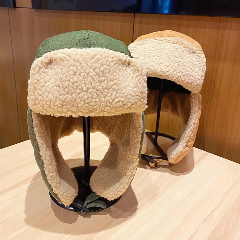 Lei Feng Hat Thickened Inner Lining Winter Hat Solid Color Buckle Closure Versatile Tarp Hat with Ear Protection Daily Clothing
Lei Feng Hat Thickened Inner Lining Winter Hat Solid Color Buckle Closure Versatile Tarp Hat with Ear Protection Daily Clothing