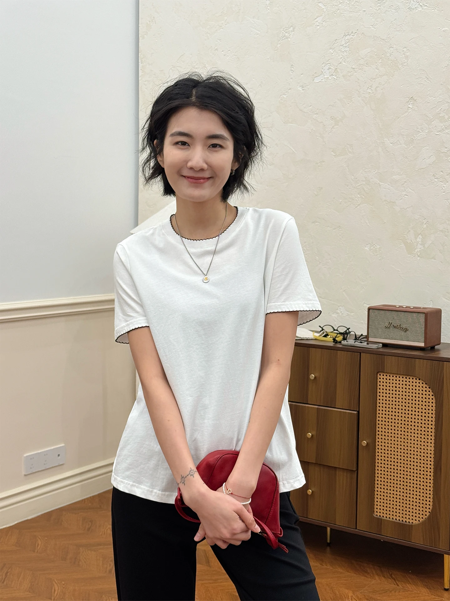 Женская футболка Langqing из чистого хлопка с круглым вырезом, короткий рукав, новая коллекция Весна 2026, стандартный крой, цветная
Женская футболка Langqing из чистого хлопка с круглым вырезом, короткий рукав, новая коллекция Весна 2026, стандартный крой, цветная