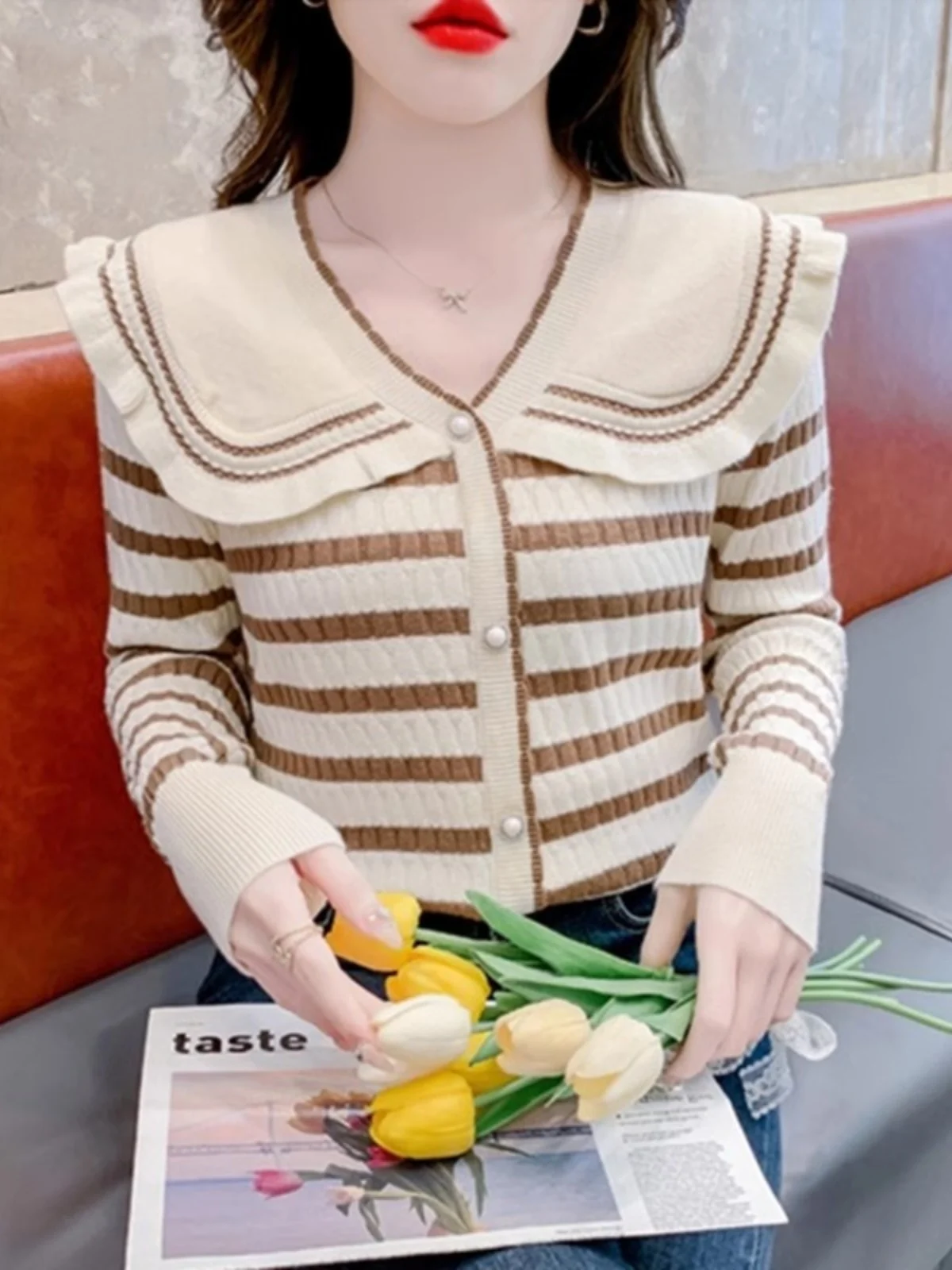 Sweet Doll Collar Striped Knitted Open Cardigan Women's Spring 2026 Autumn Winter New Faion Small irt Anti-Aging Ladies Top
Sweet Doll Collar Striped Knitted Open Cardigan Women's Spring 2026 Autumn Winter New Faion Small irt Anti-Aging Ladies Top