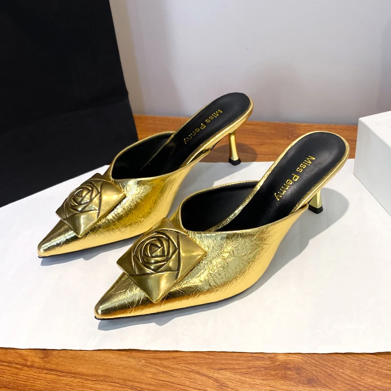 2026 French Style Metal Buckle Pointed High Heels Women's Fine Heel Mid Heel Back Strap Open Toe Single Shoe Block Heel Sandals
2026 French Style Metal Buckle Pointed High Heels Women's Fine Heel Mid Heel Back Strap Open Toe Single Shoe Block Heel Sandals