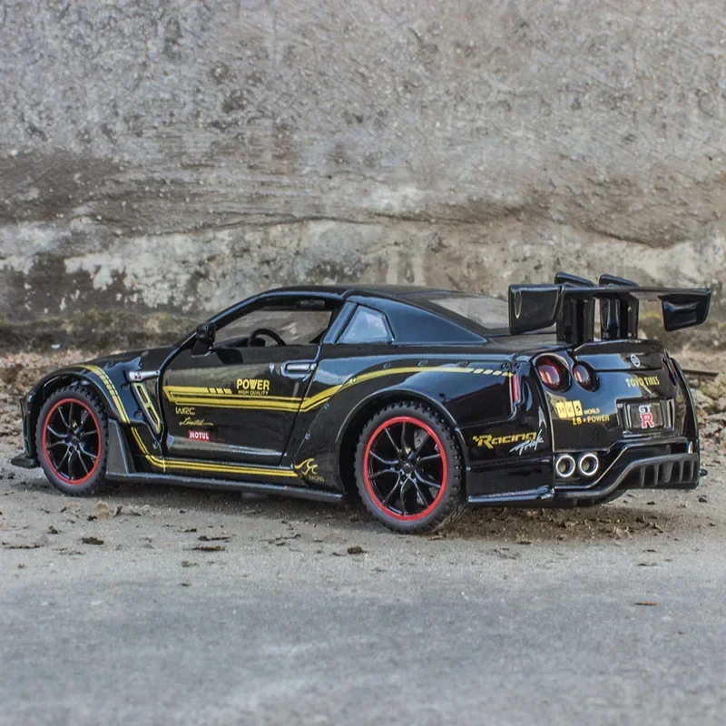 1:32 NISSAN GTR GT-R R35 Alloy Car Model Diecasts & Toy Vehicles Toy Cars Kid Toys For Children Gifts Boy Toy
1:32 NISSAN GTR GT-R R35 Alloy Car Model Diecasts & Toy Vehicles Toy Cars Kid Toys For Children Gifts Boy Toy