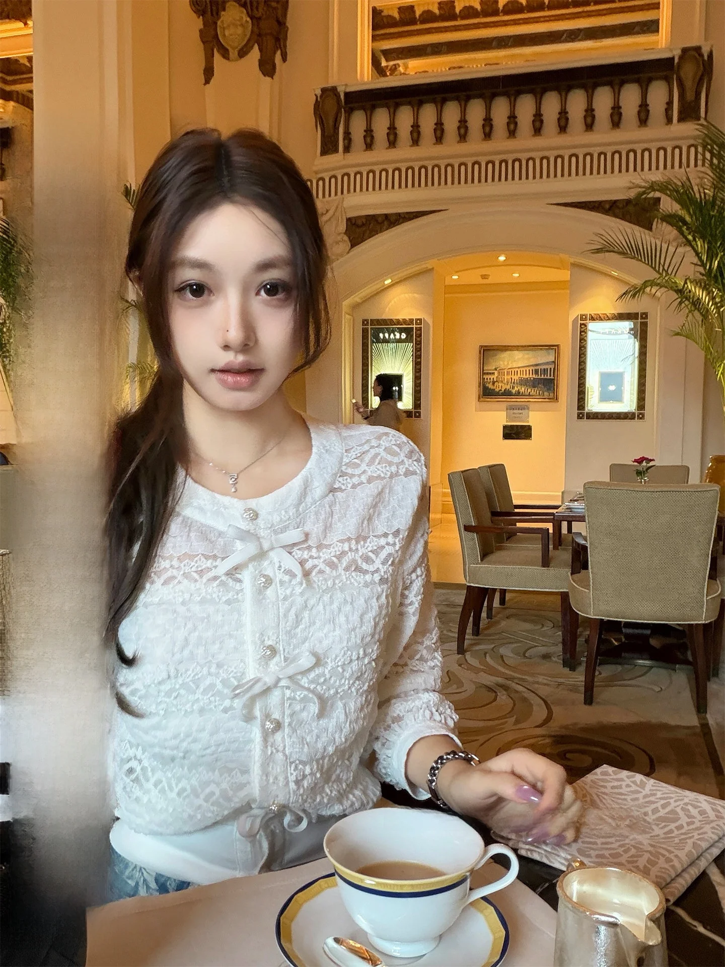Chestnut Cocoa Knitted Sweater Lightweight Transparent Heavy Embroidery Small Fragrance Knot Casual Style V-neck ...
Chestnut Cocoa Knitted Sweater Lightweight Transparent Heavy Embroidery Small Fragrance Knot Casual Style V-neck ...