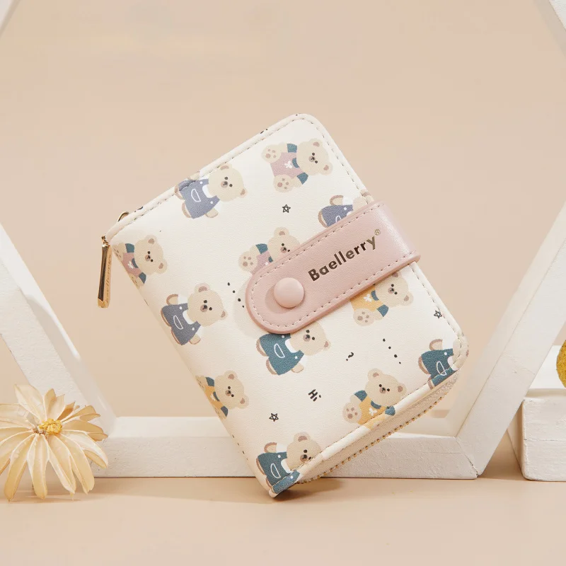 Women Short Wallets PU Leather Female Bifold Purses Cute Bear Card Holder Wallet for Girl Small Zipper Wallet with Coin Purse
Women Short Wallets PU Leather Female Bifold Purses Cute Bear Card Holder Wallet for Girl Small Zipper Wallet with Coin Purse