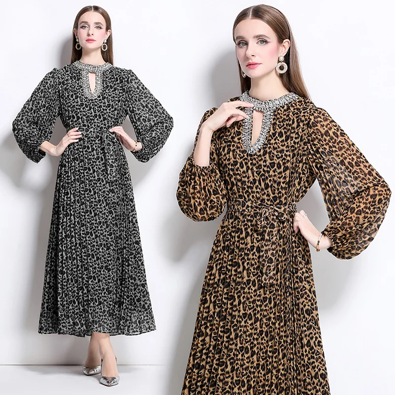 Miyake 2025 Autumn Women's Clothing Heavy Neckline Diamond Leopard Striped Long Dress Fluffy Chiffon Print Beach Holiday Style
Miyake 2025 Autumn Women's Clothing Heavy Neckline Diamond Leopard Striped Long Dress Fluffy Chiffon Print Beach Holiday Style