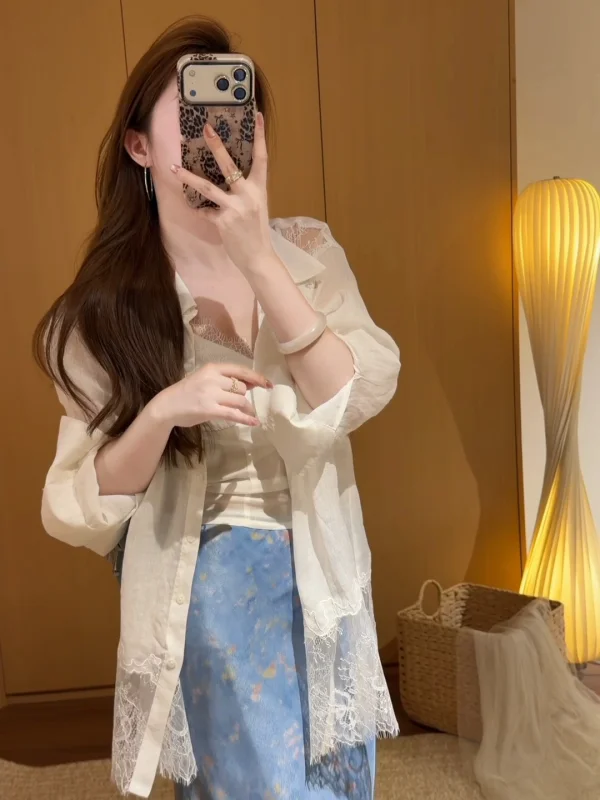 Parkyeon Lace Splice Long Sleeve Shirt Strap Vest Women's Floral Halter Skirt Casual Style mid Waist Elastic Fabric Summer Set
Parkyeon Lace Splice Long Sleeve Shirt Strap Vest Women's Floral Halter Skirt Casual Style mid Waist Elastic Fabric Summer Set