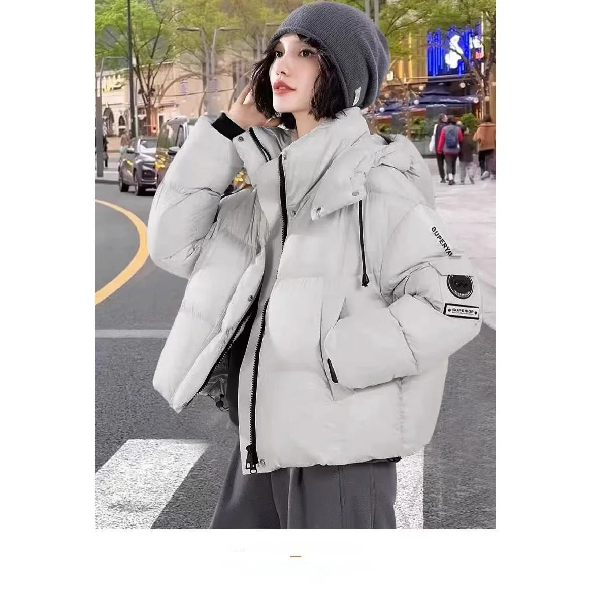 2025 New Faion Casual Spor ort Thiened Cotton Jaet with Hood Loose Fit Knitted Women's Premium Feel Cotton Coat
2025 New Faion Casual Spor ort Thiened Cotton Jaet with Hood Loose Fit Knitted Women's Premium Feel Cotton Coat
